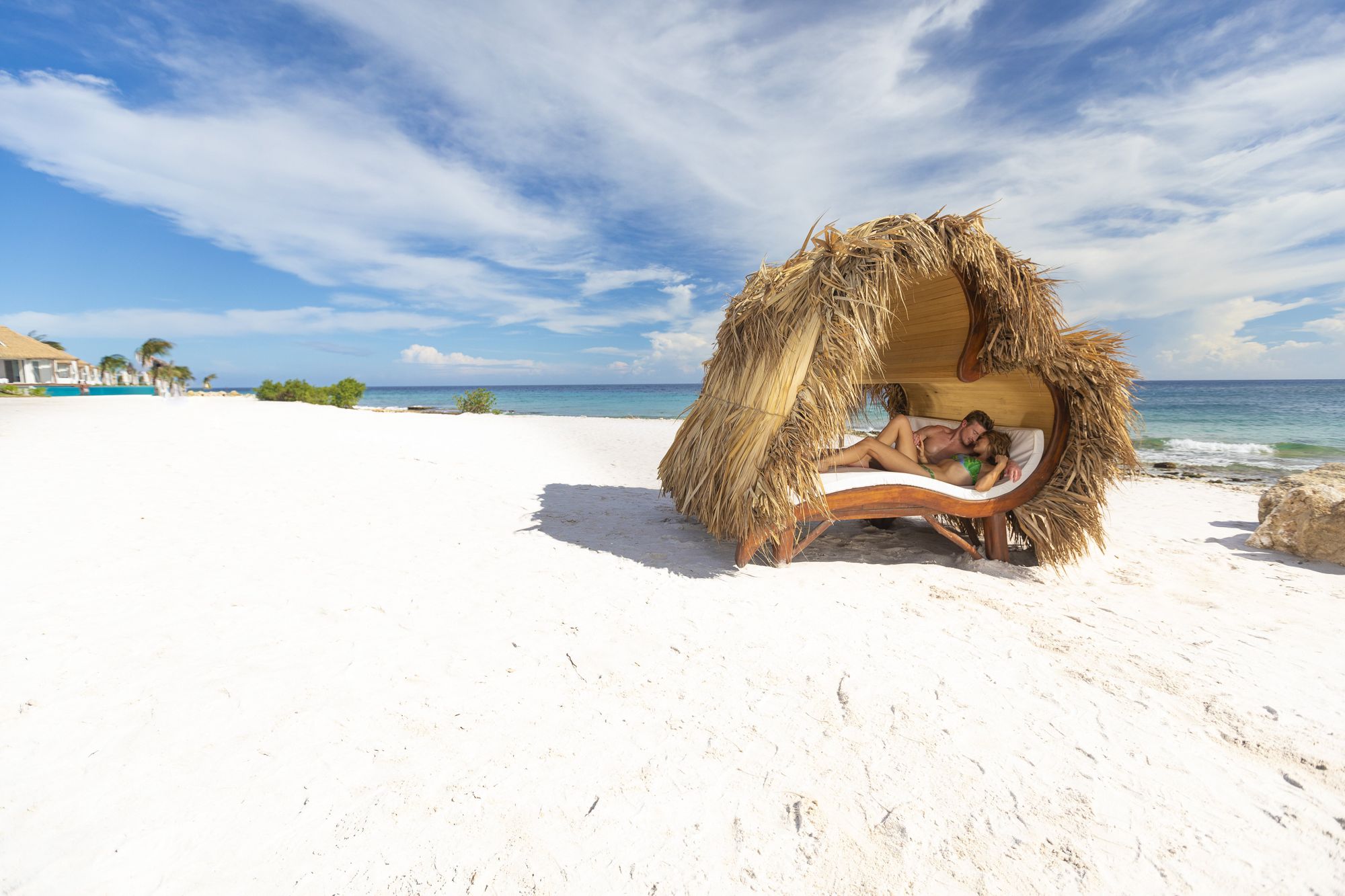 sandals-curacao-heart--1-