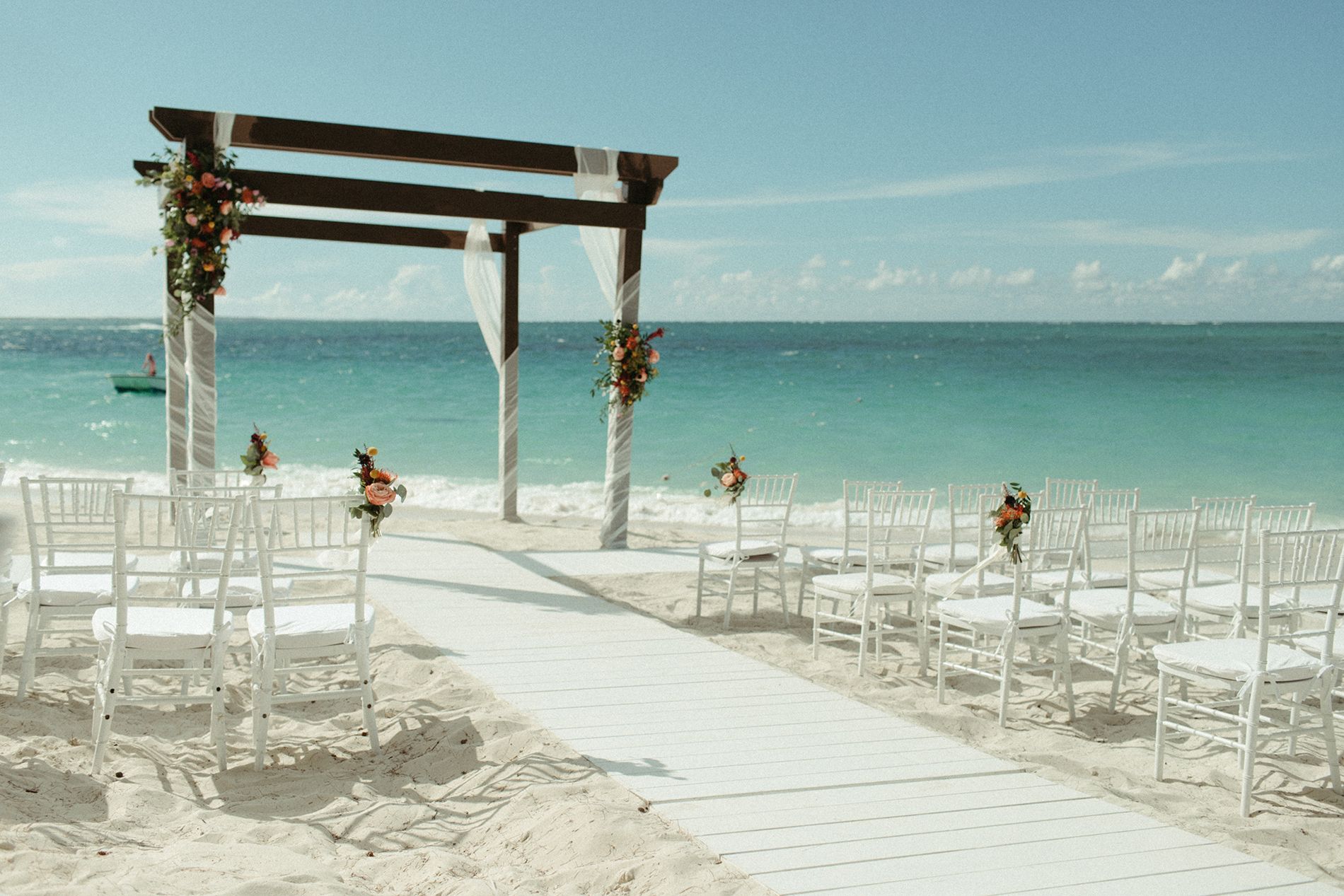 7-Destination-Wedding-Locations--first-photo-