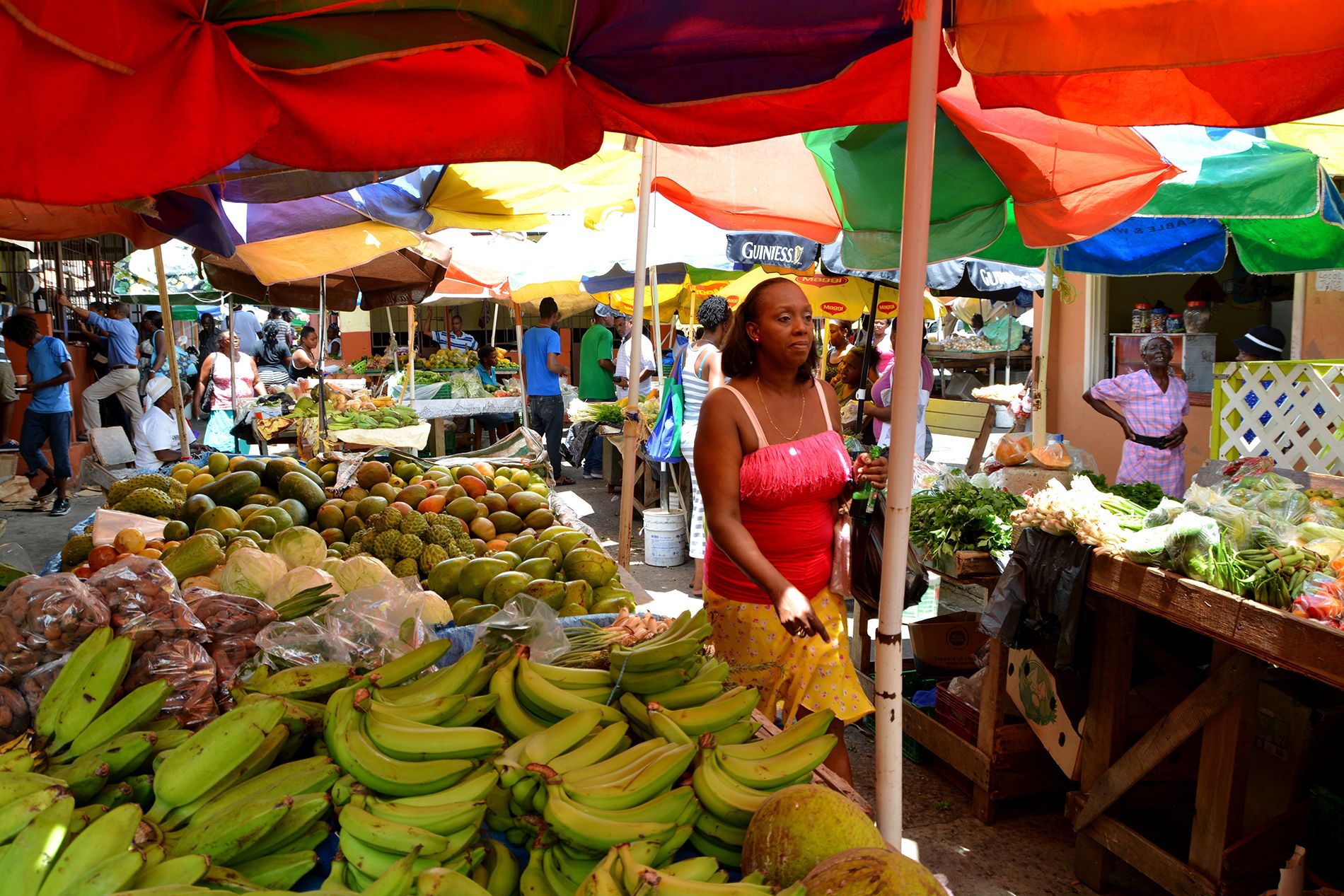 19-Things-St.-Lucia--open-air-markets--Styve-Reineck