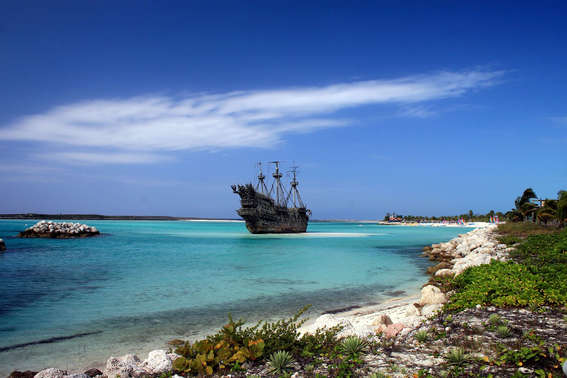 19-Things-St.-Lucia--piracy--Lucy-Clark