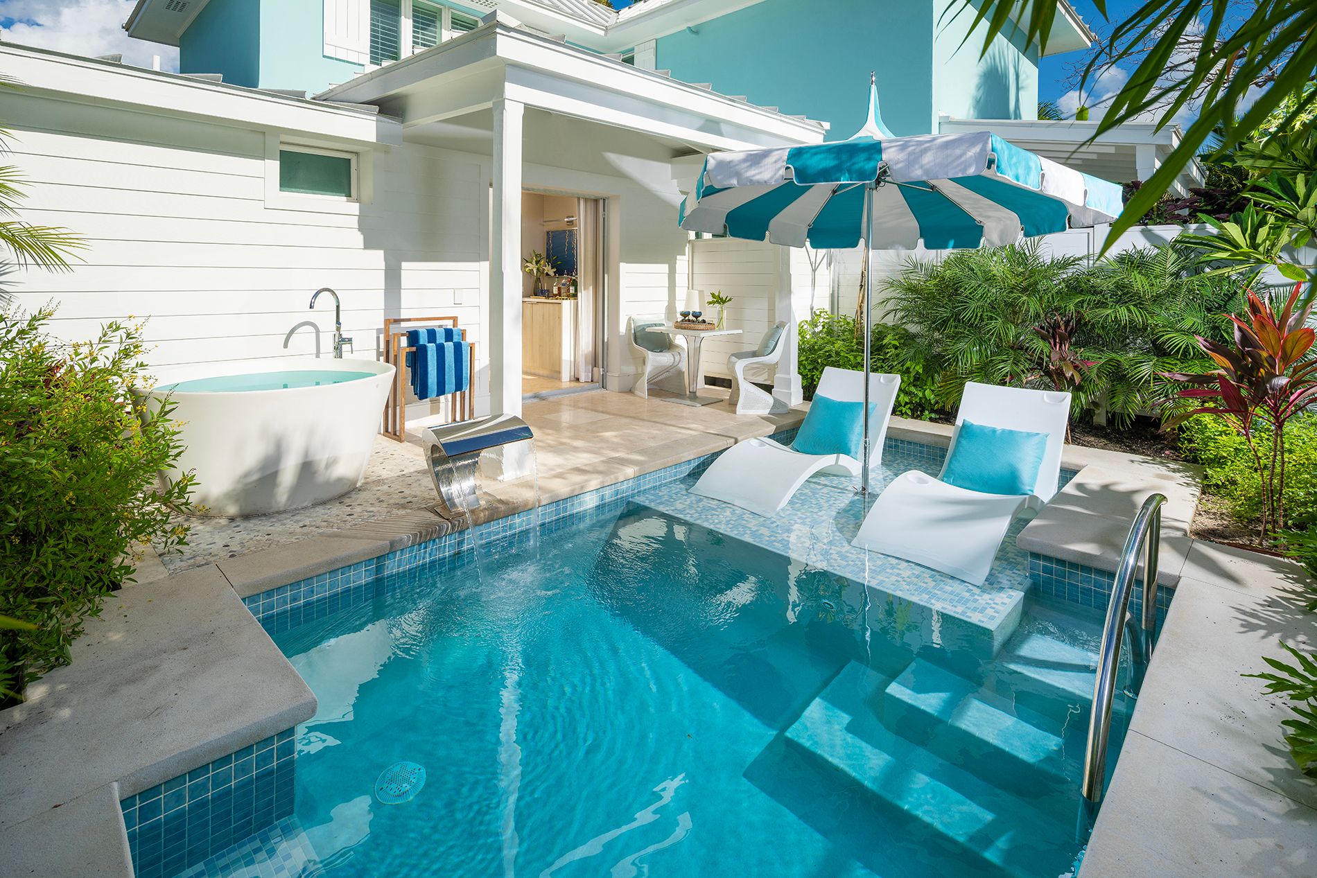 Passport-Bahamas--dreamiest-yet---SRB-Butler-Hideaway-Villa-Suite