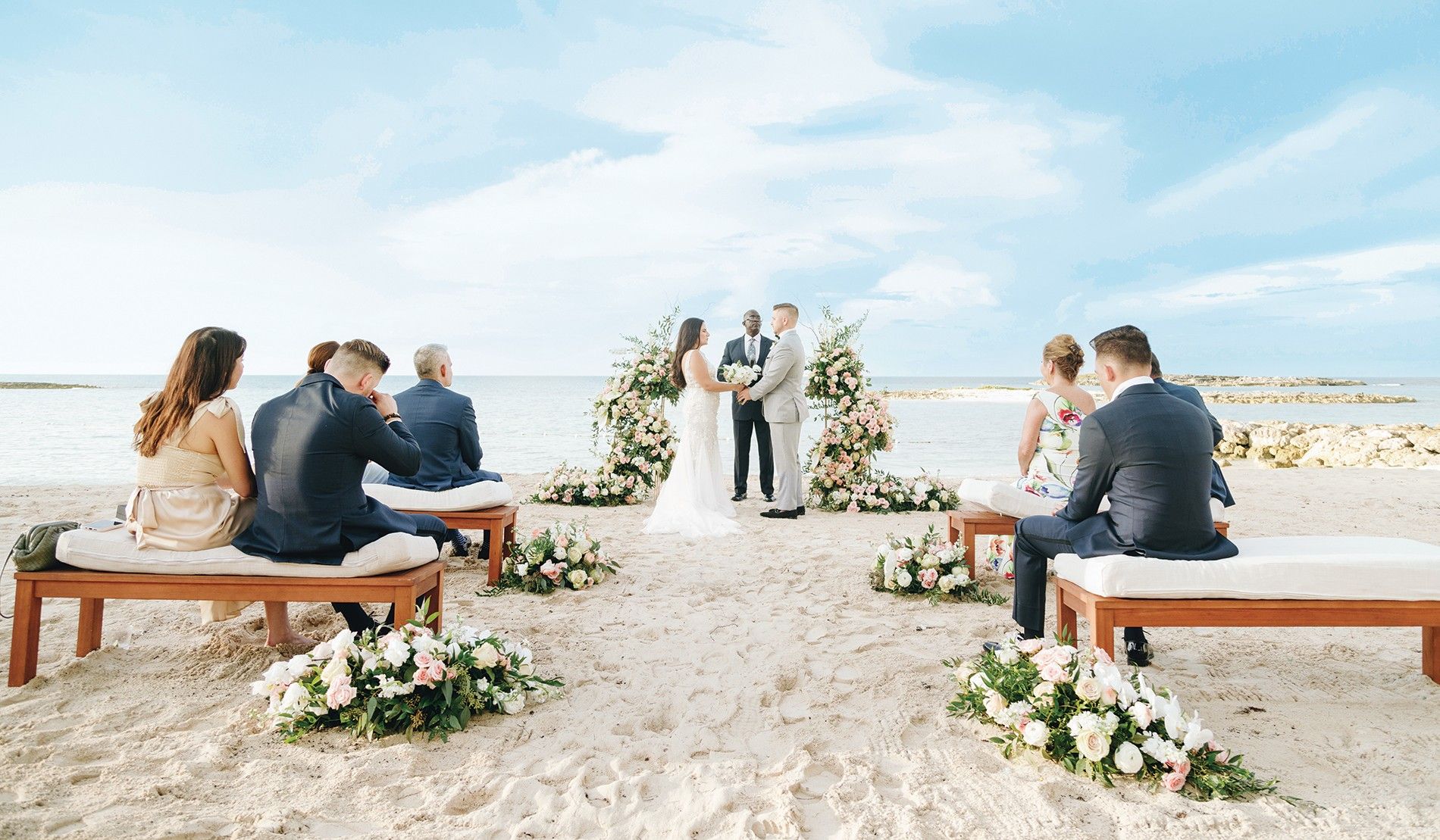 Sun, Sand & ‘I Do’: The Best Time to Get Married in Jamaica