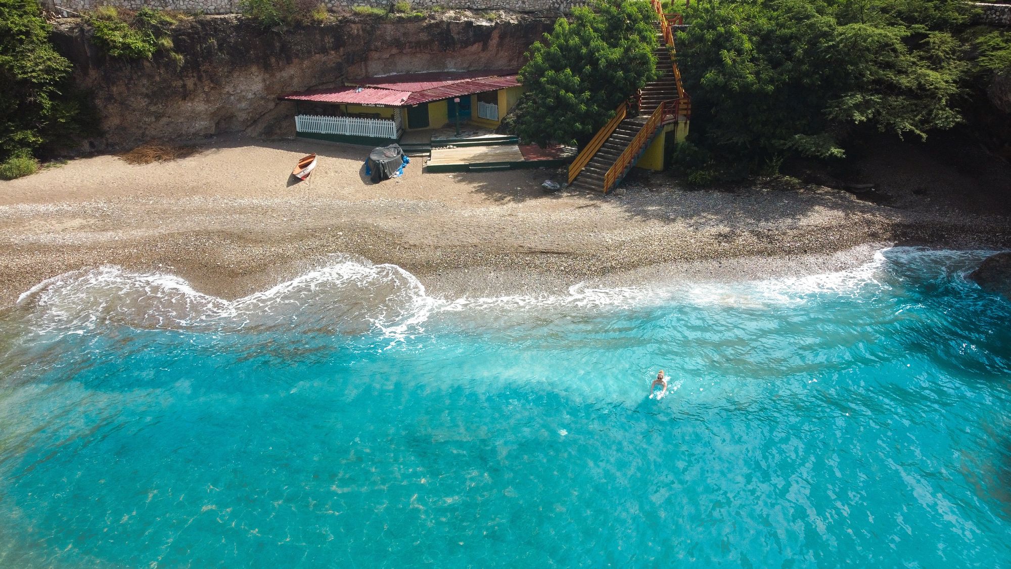 cliff jumping