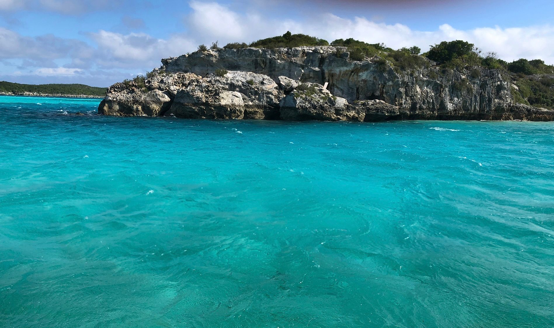 thunderball-grotto-exuma-bahamas