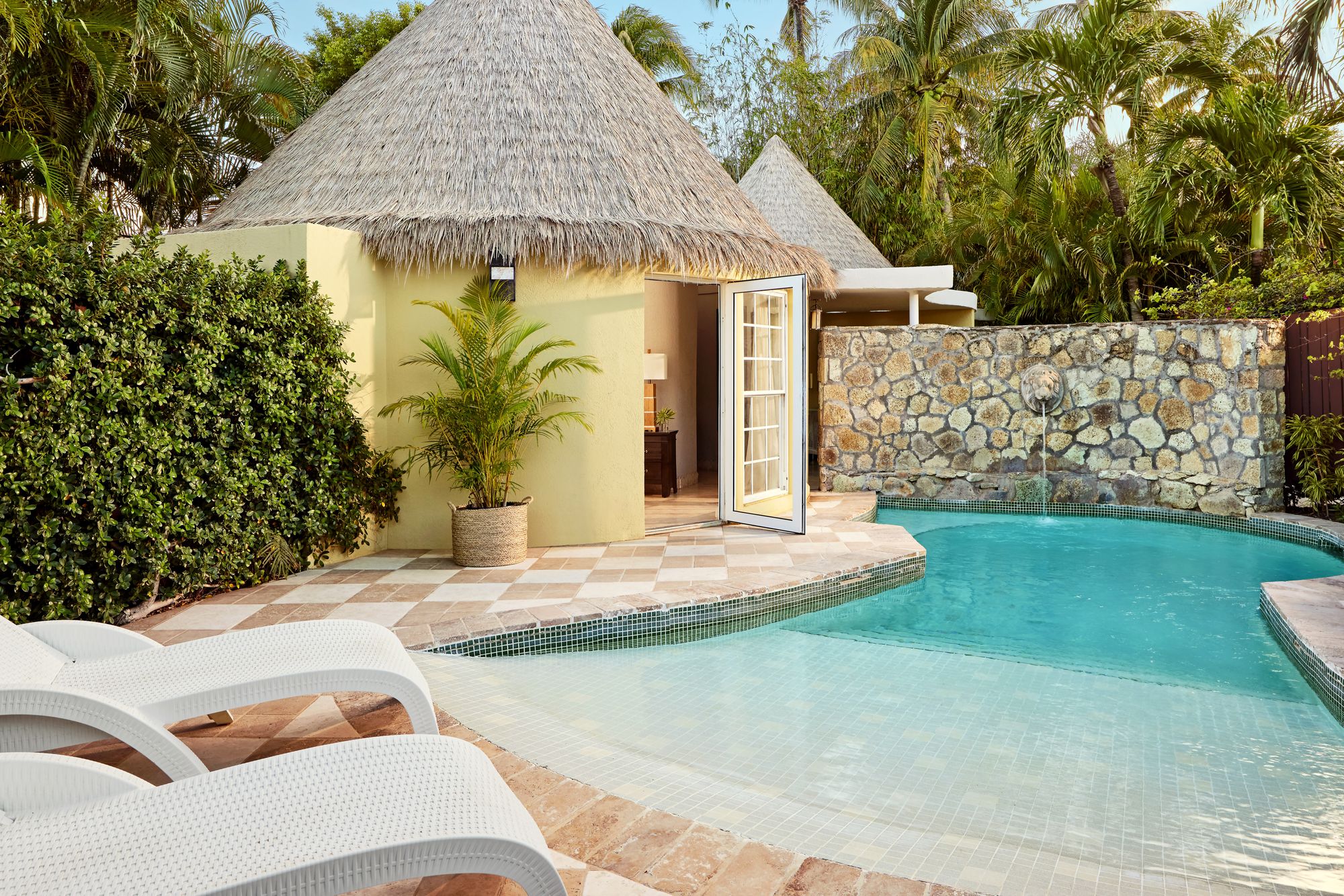 SAT_RP_PATIOWITHBEDROOM