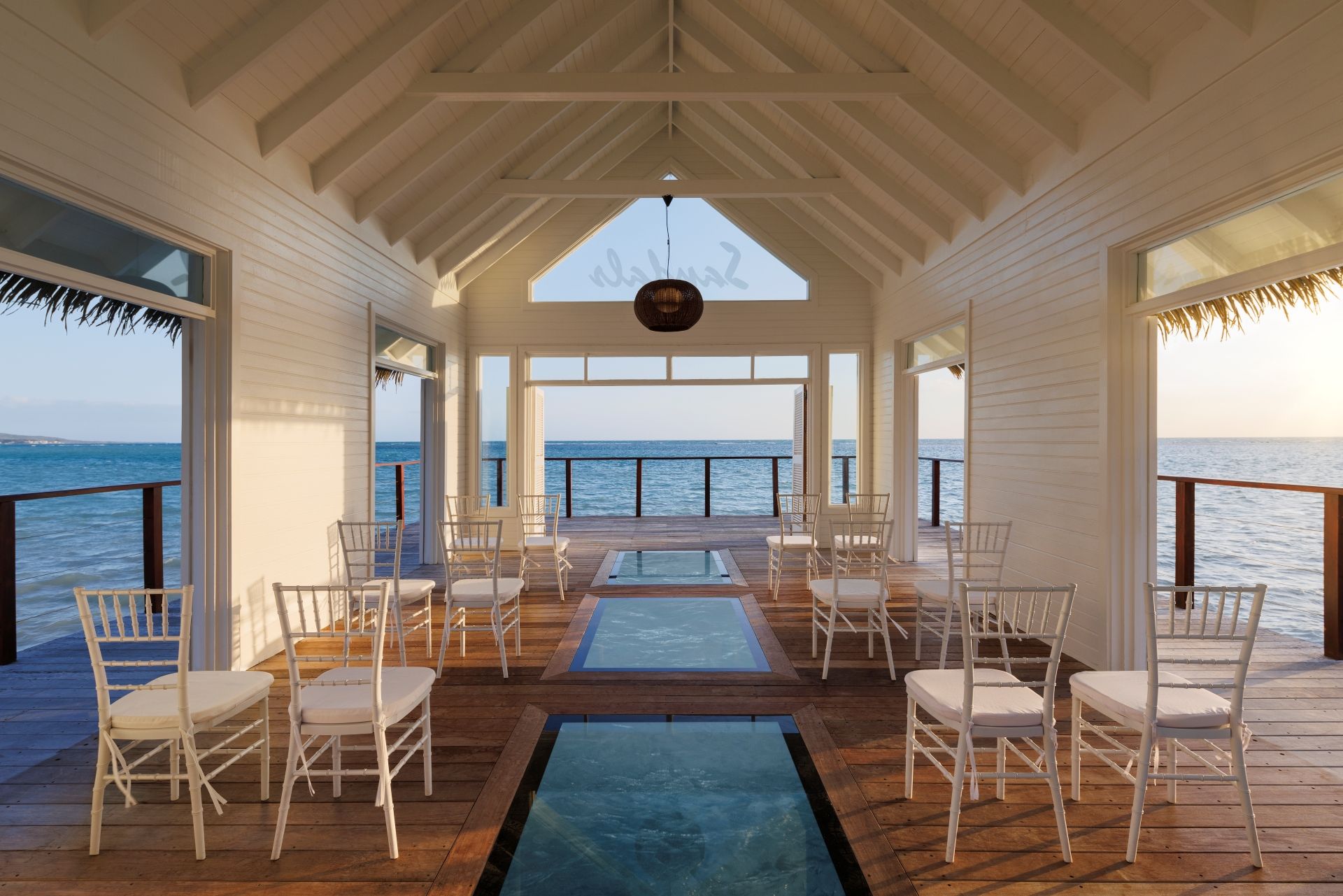 sandals-south-coast-overwater-chapel-inside