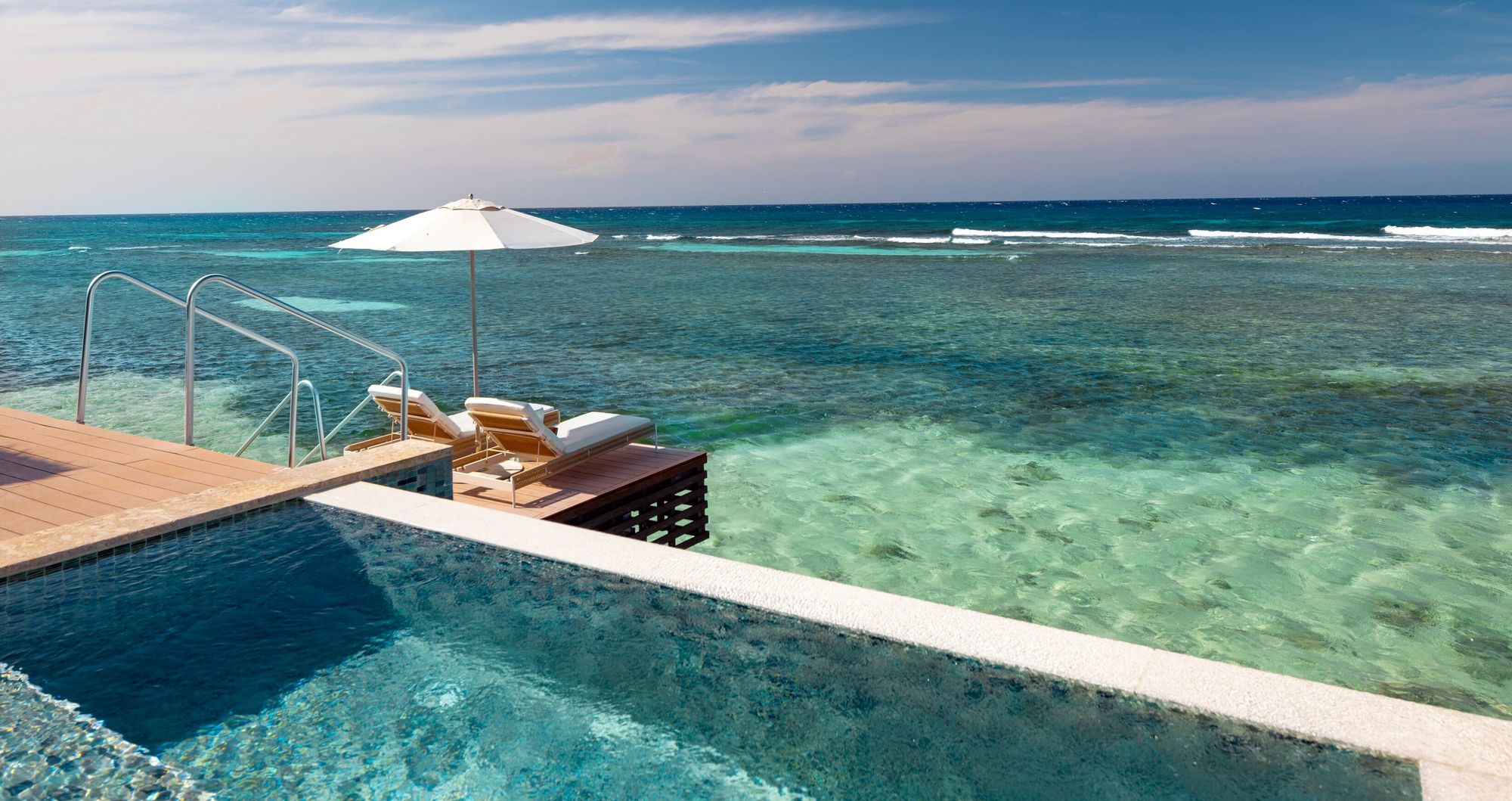 Crop-SRC-Room-OWV-Pool