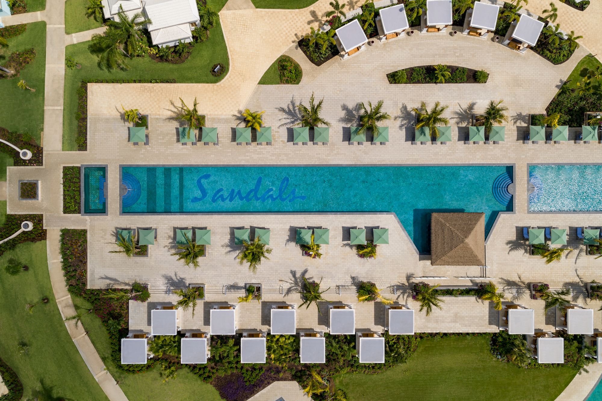 Sandals-SSV-MainPool-Aerial-7