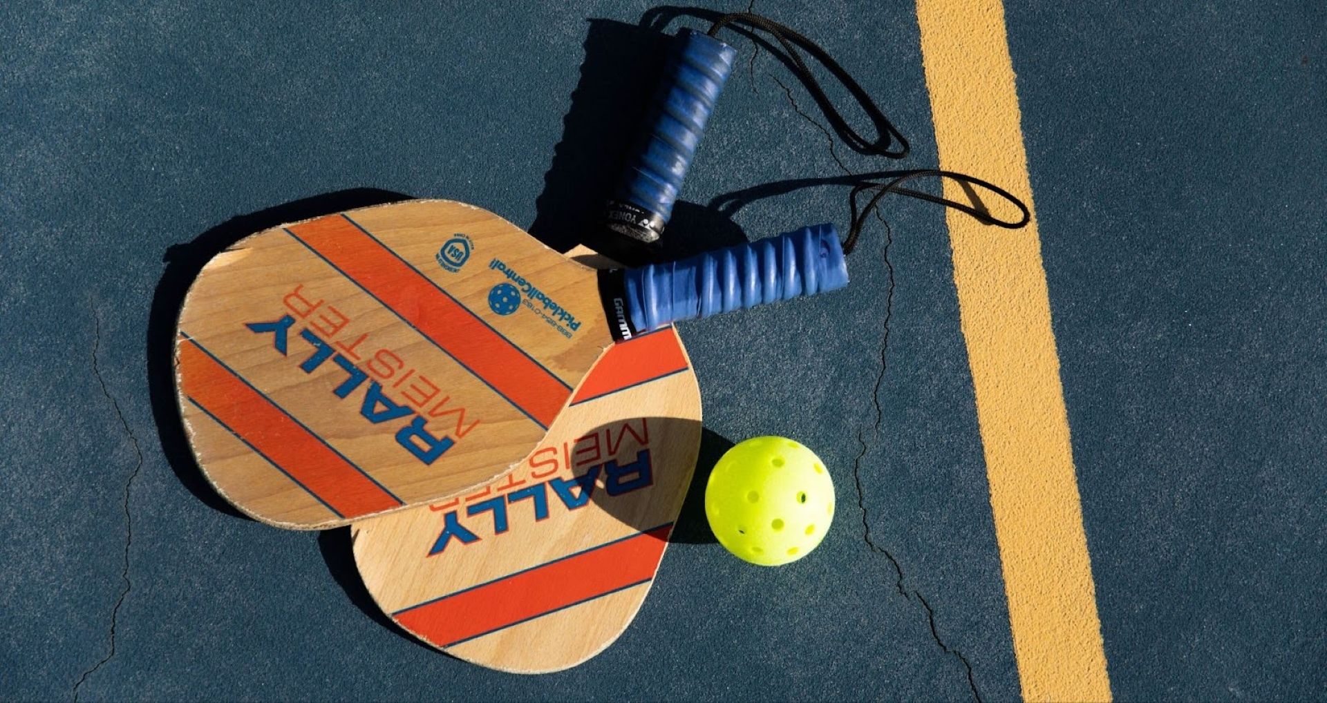 pikcleball-paddles-and-balls
