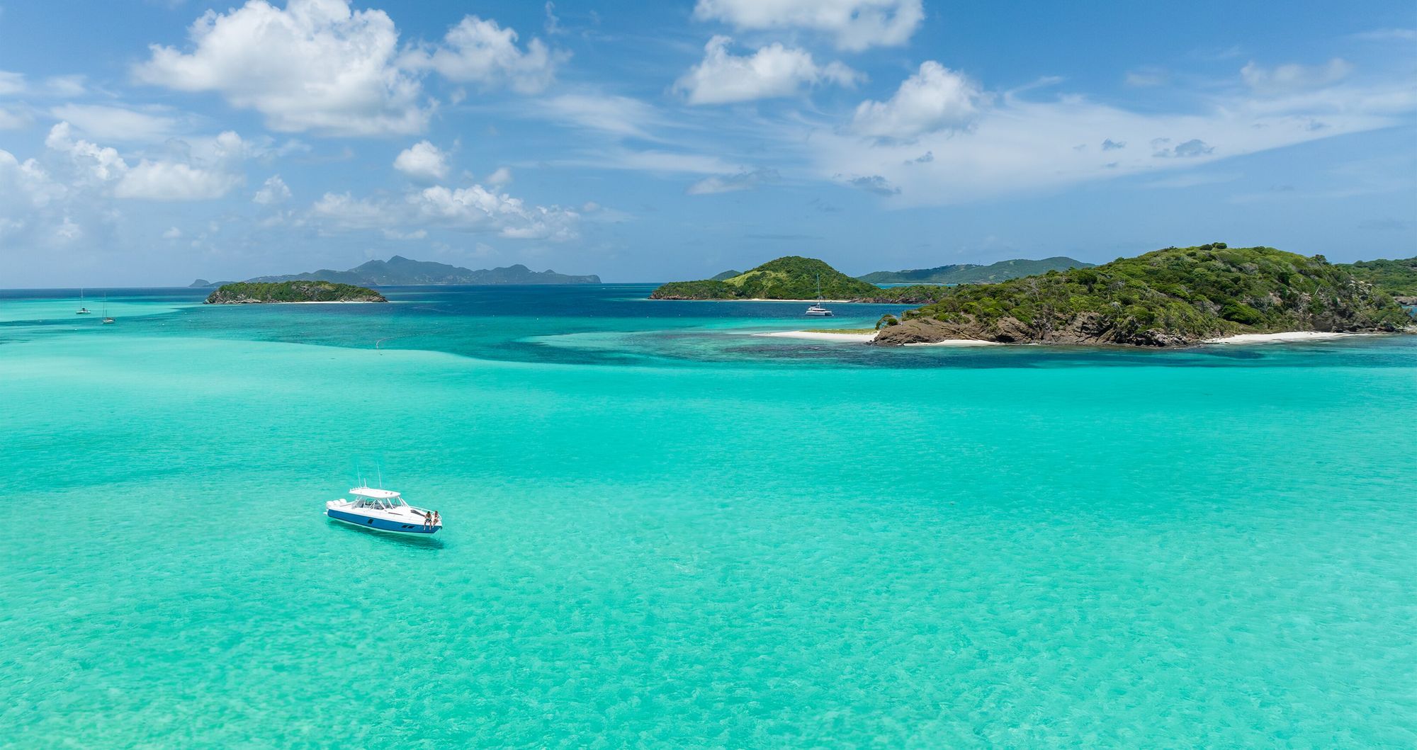 Web-Version-SSV-Destination-Boat-Ocean-Mountains