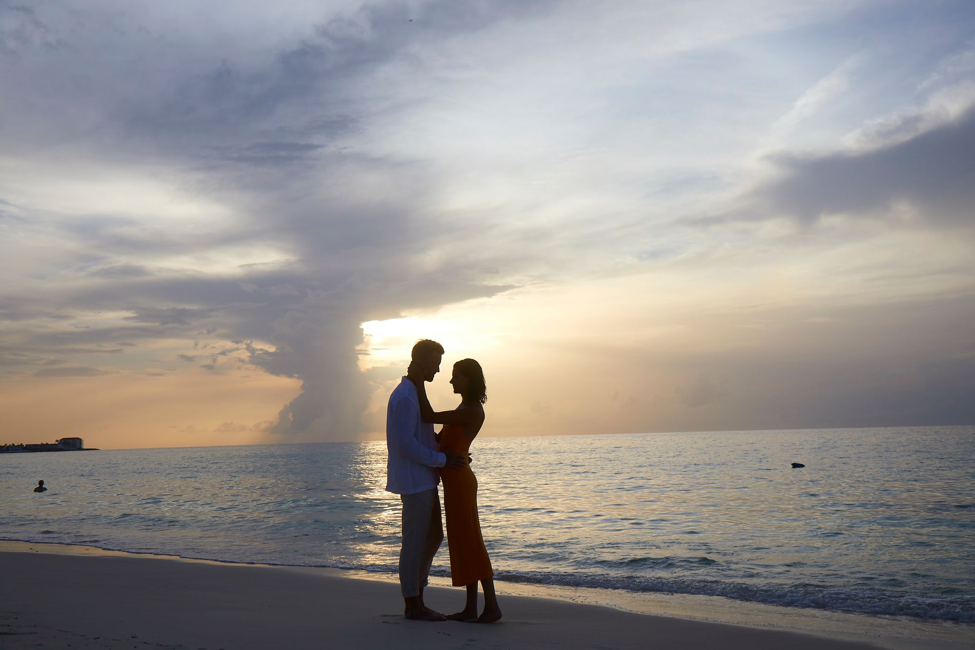 SRB-Lifestyle-Couple-Romantic-Sunset