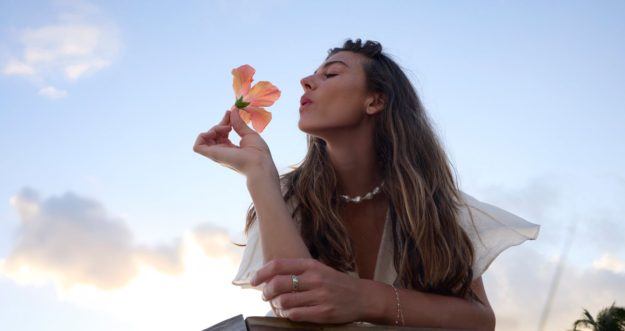 Web-Version-BTC-Lifestyle-Woman-Hibiscus-Flower-3-1