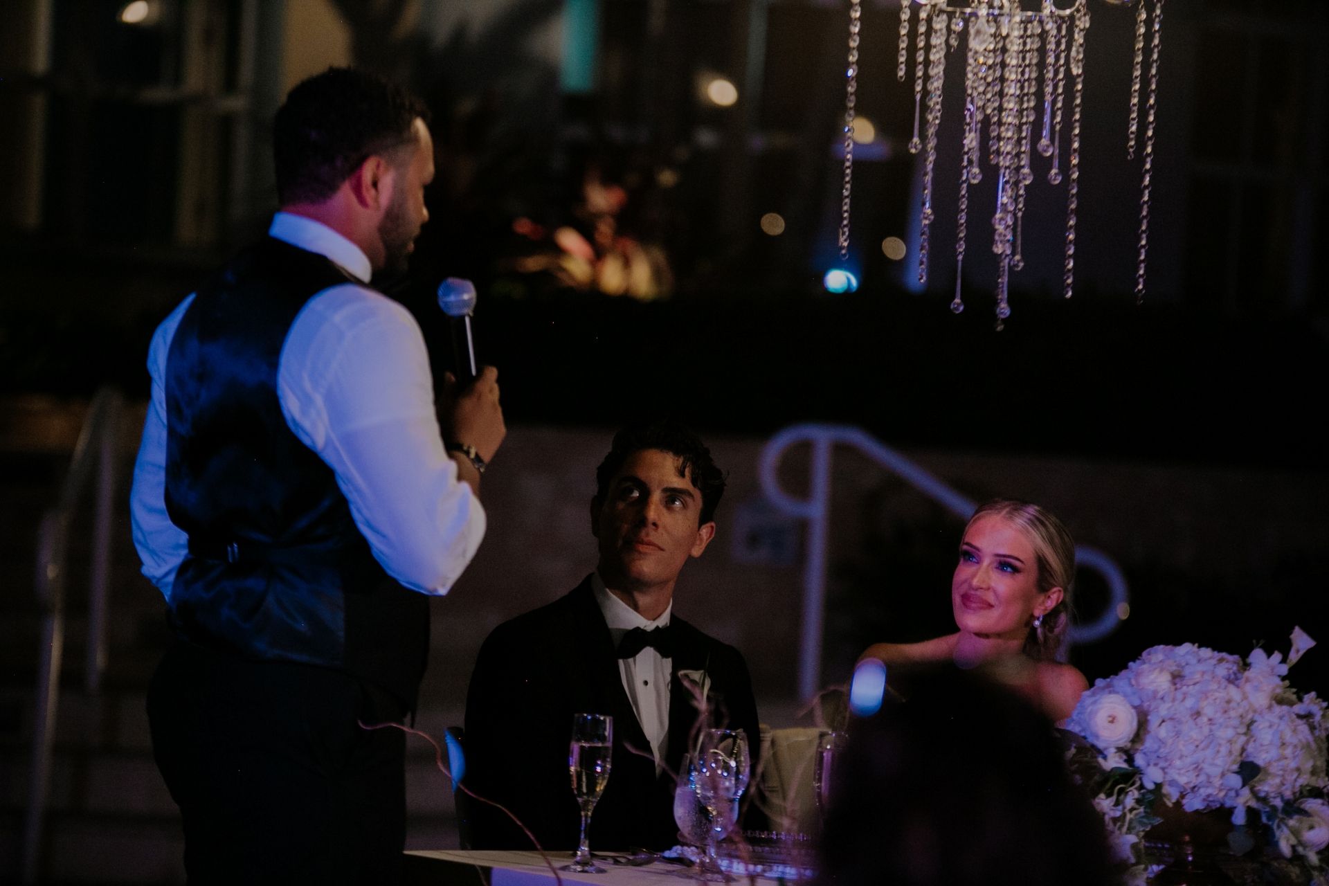 best-man-giving-a-speech-LAURADEE