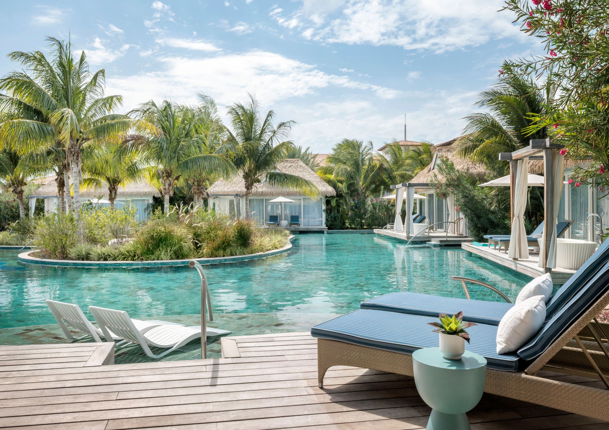 Aruba vs Curacao – Find Your Perfect Island Match at Sandals Royal Curaçao